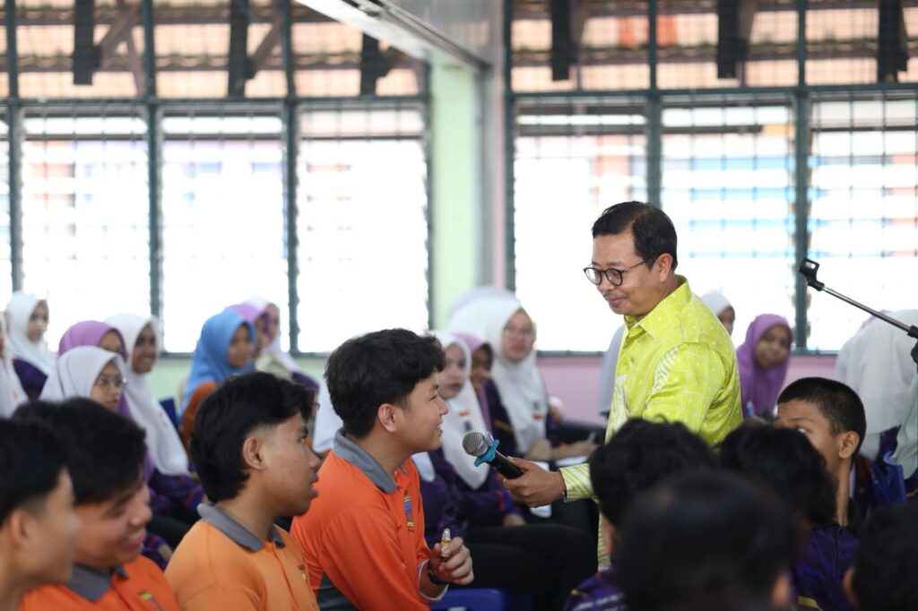 SMK DTHO - 8/10